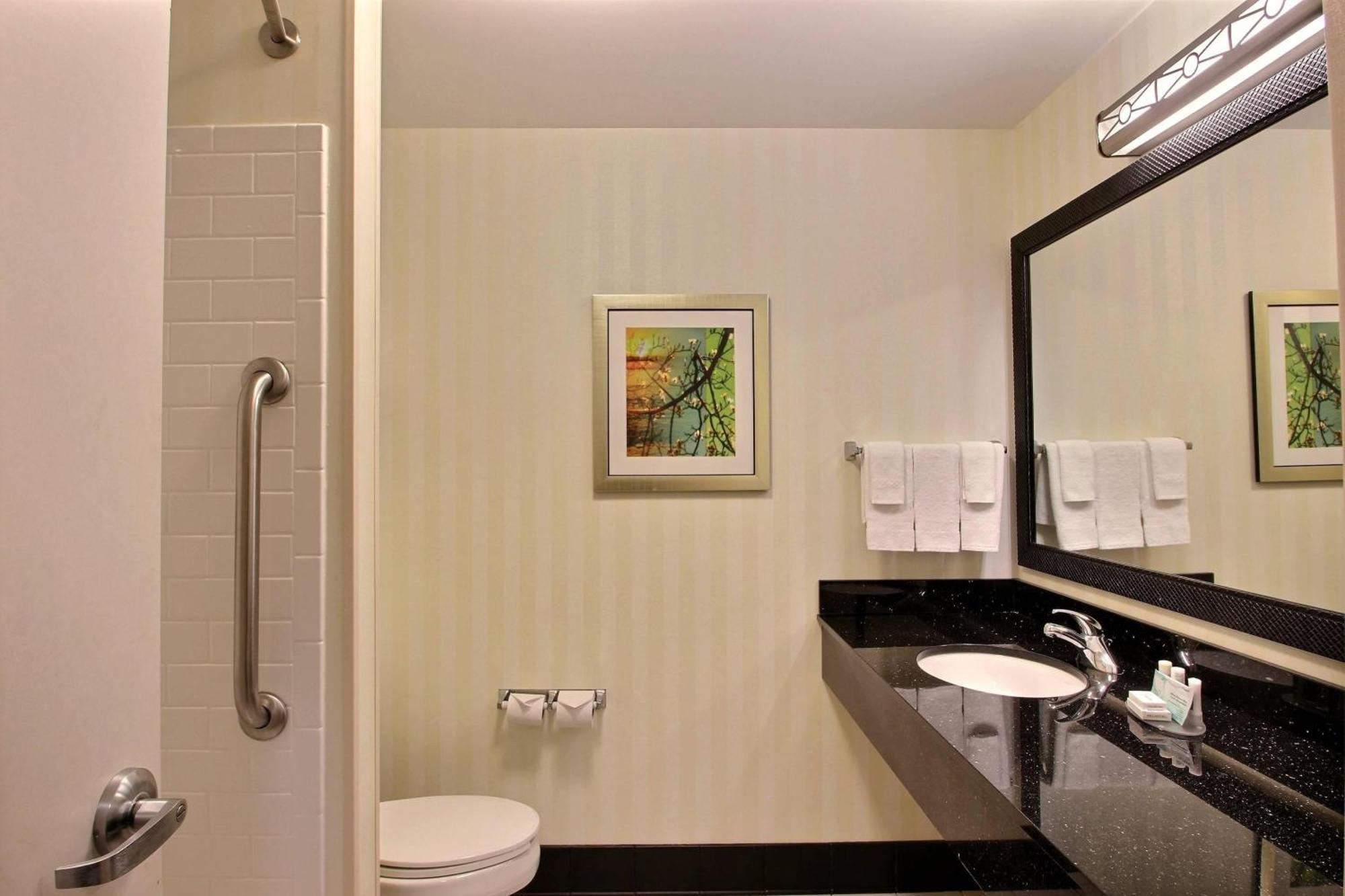 Fairfield Inn & Suites By Marriott Milwaukee Airport Oak Creek Zewnętrze zdjęcie